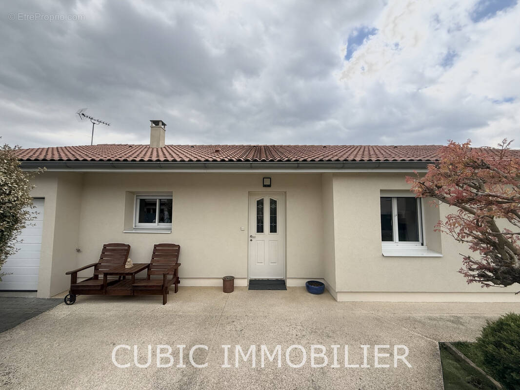 Maison à QUINCIEUX