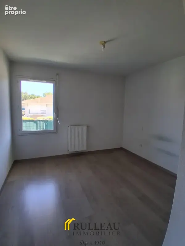 Ambares - appartement t2 avec balcon et parking - photo 12