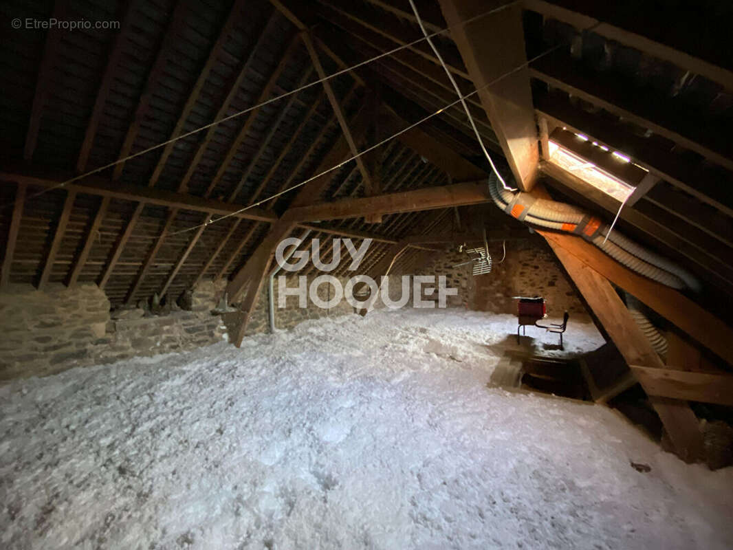 Maison à SAINT-GUINOUX