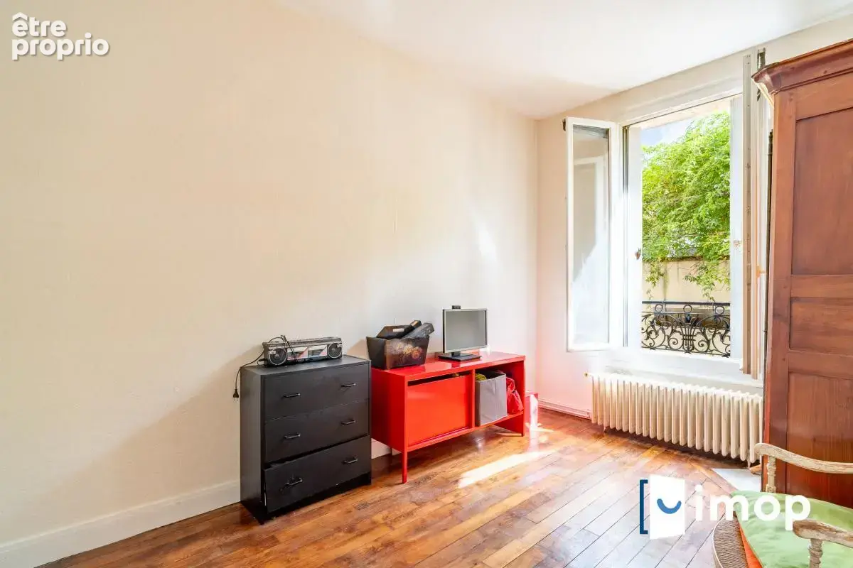 Appartement 3 pièces avec jardin et à faibles charges à 2 min de la Gare La Barre Ormesson - photo 9