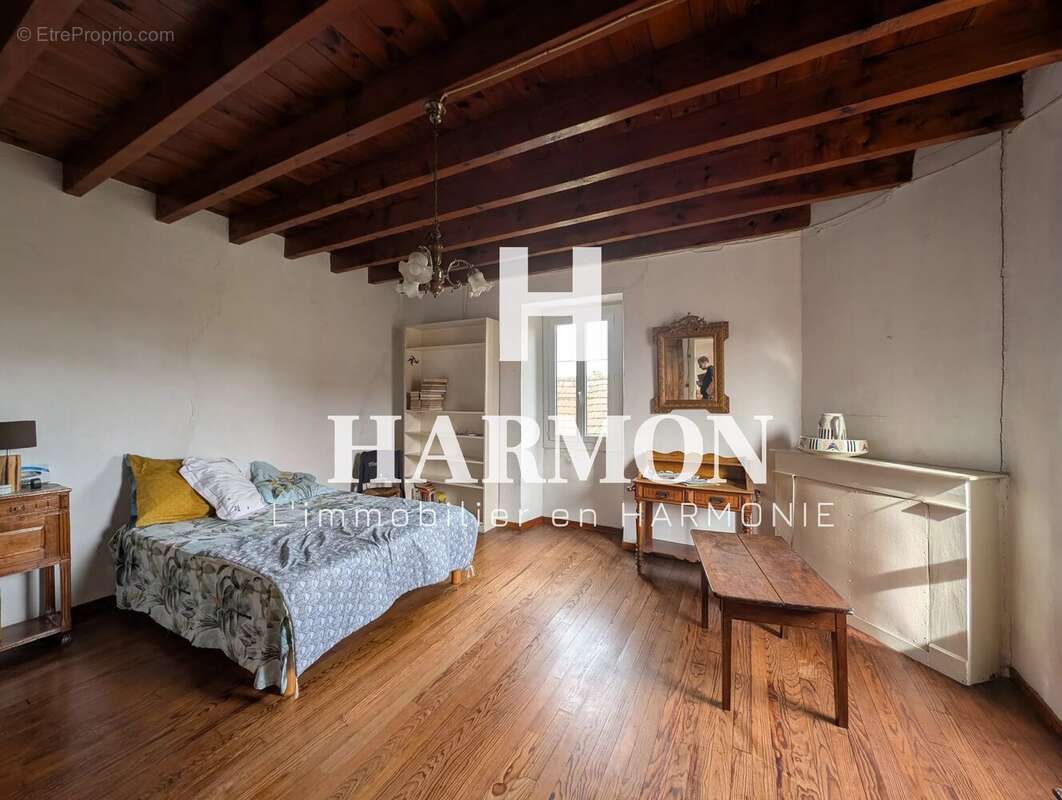 Maison à LAHOURCADE