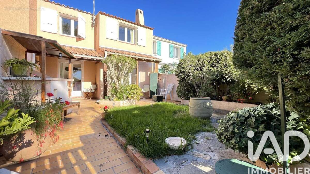 Photo 2 - Maison à LA LONDE-LES-MAURES