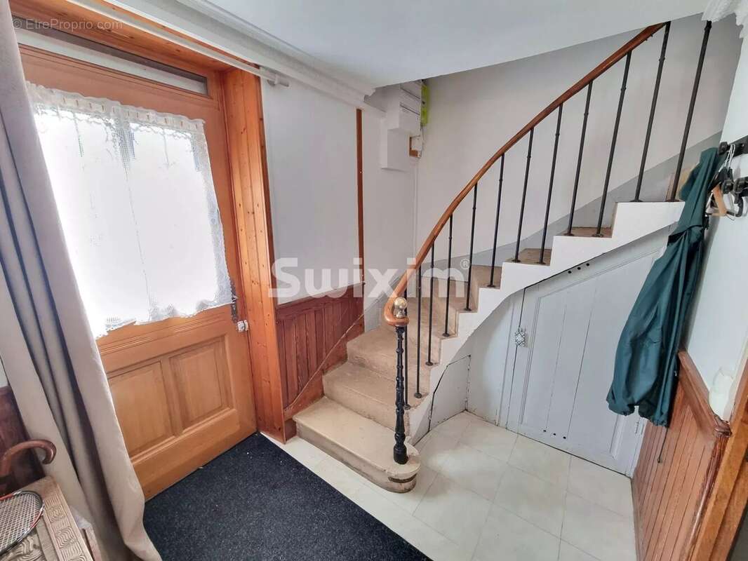 Appartement à ASNIERES-SOUS-BOIS