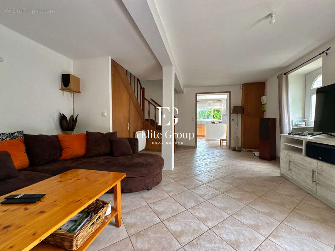 Maison à TONNAY-CHARENTE