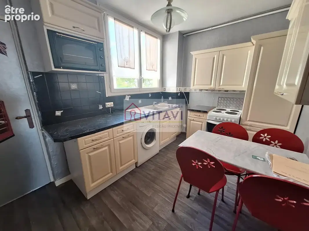 Appartement  avec 2 balcons, dressing et cave - photo 4