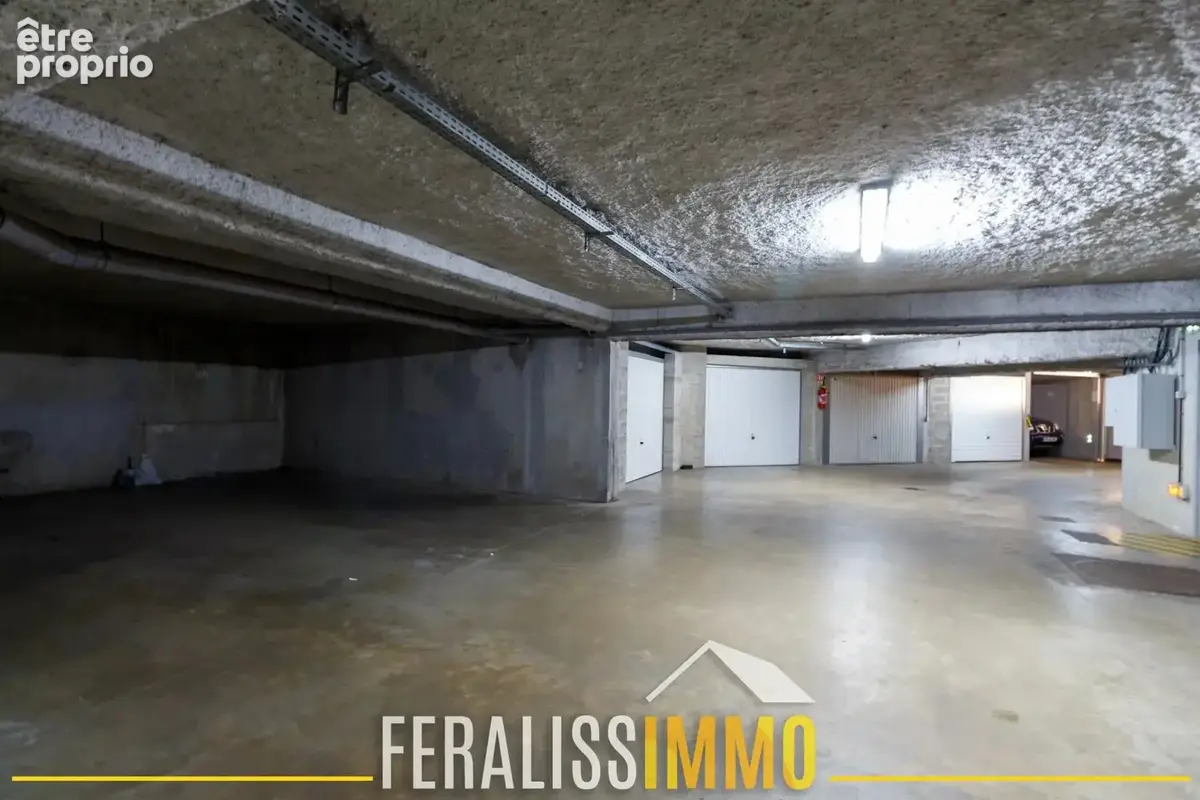 Une place de parking souterrain ! - photo 3