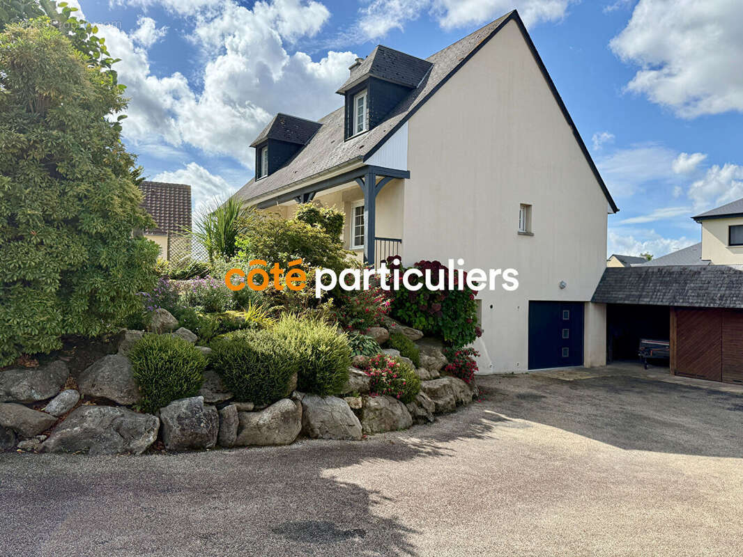 Maison à SAINT-SENIER-SOUS-AVRANCHES