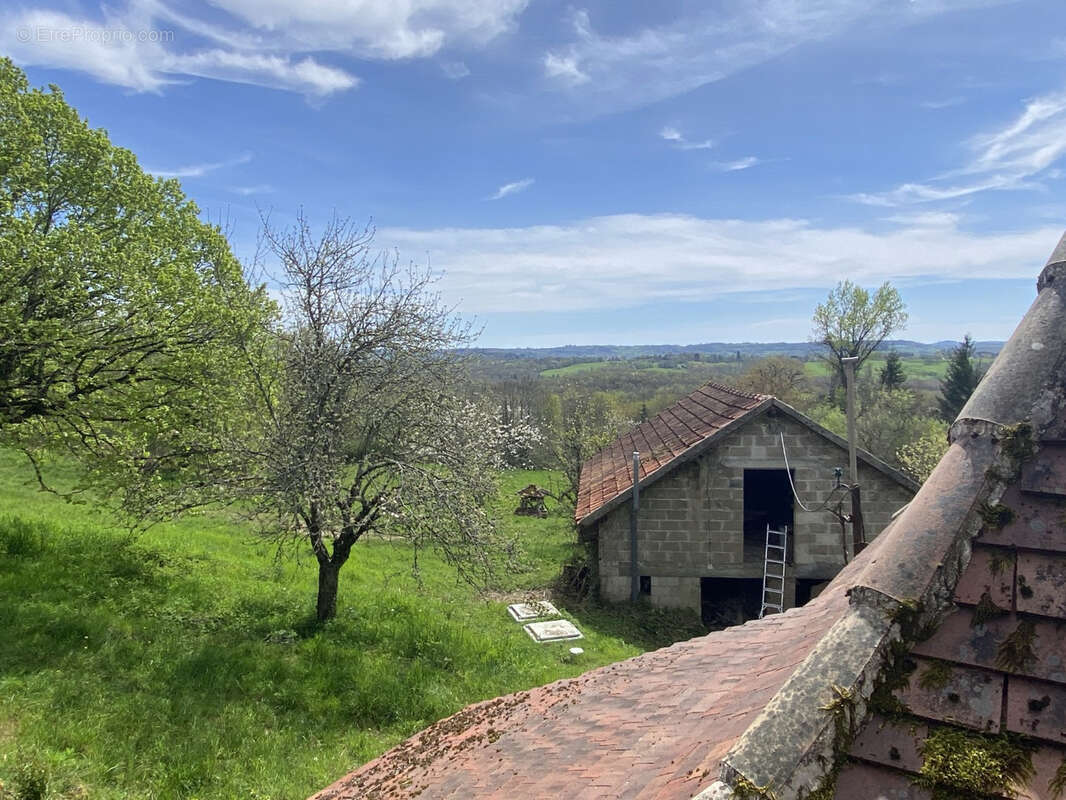Maison à JUILLAC