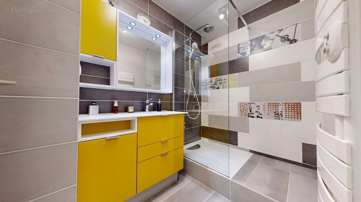 Appartement à LYON-7E