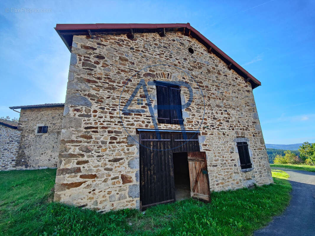 Maison à SAINT-VERT