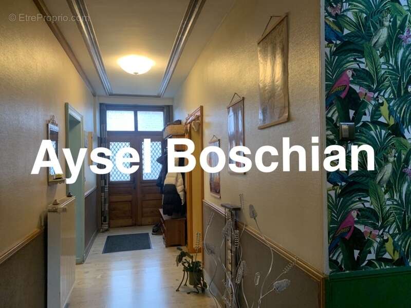 Maison à VIVIERS-SUR-CHIERS