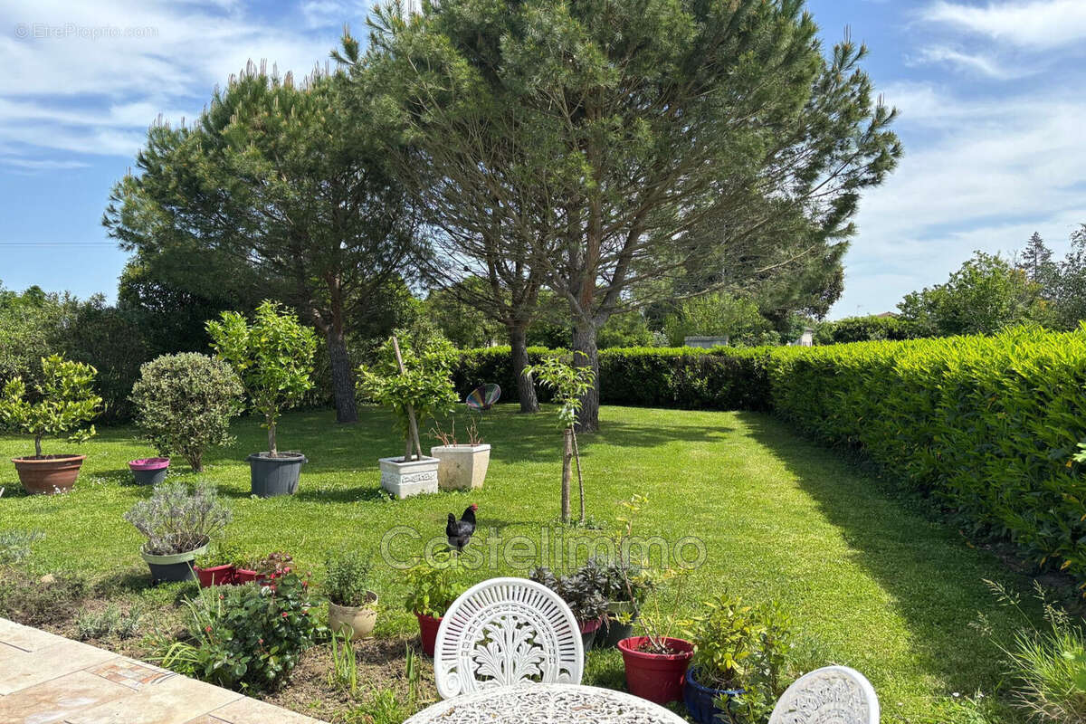 Maison à SAINT-NICOLAS-DE-LA-GRAVE