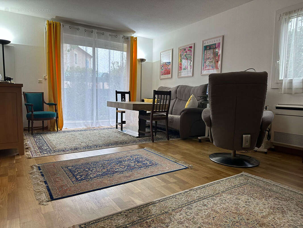 Appartement à MOUGINS