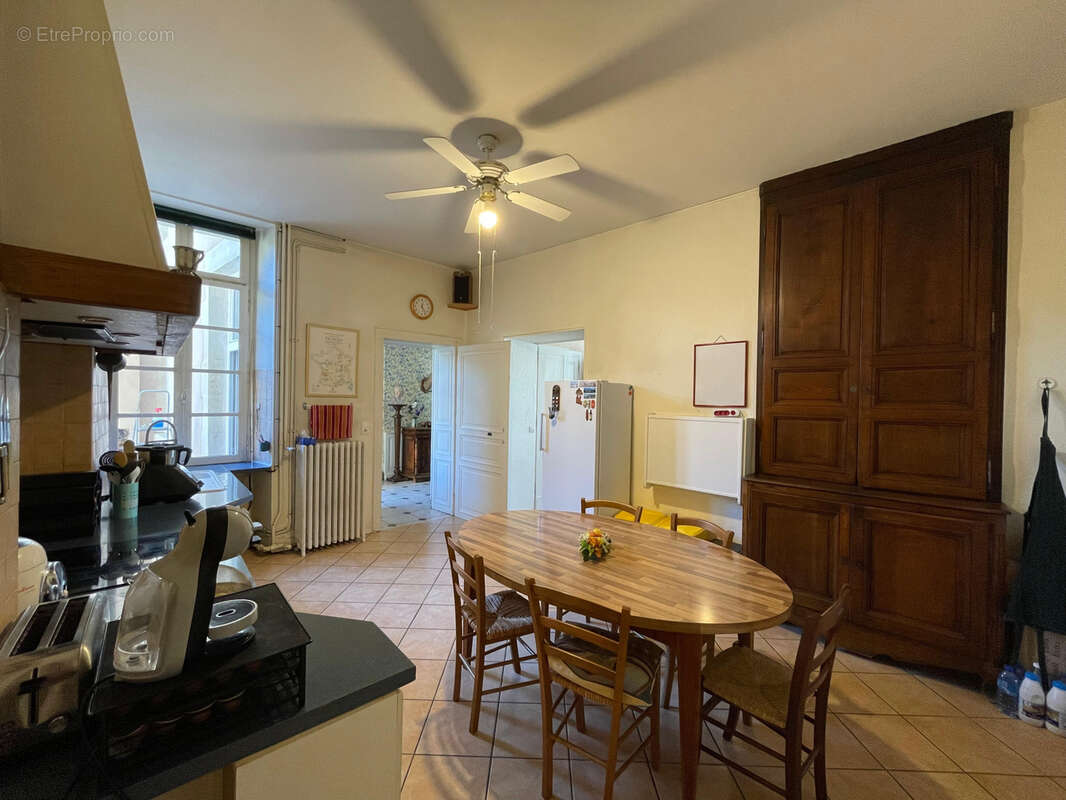 Maison à CEAUX-EN-COUHE