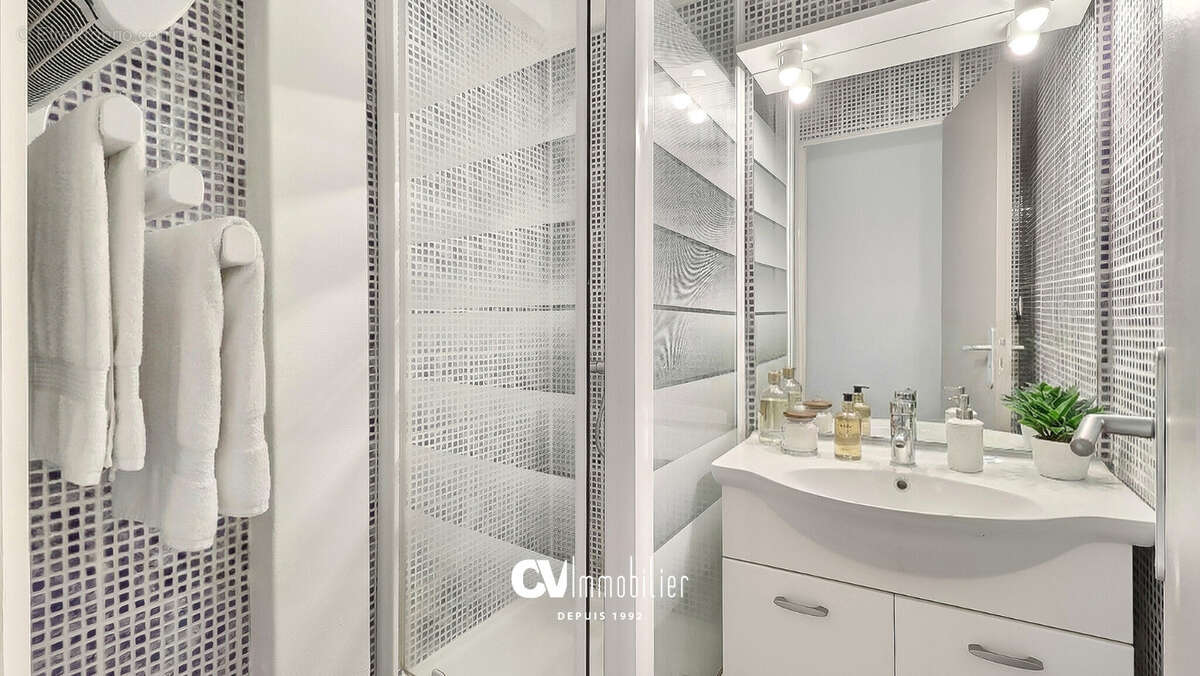 Maison à VAL-DE-REUIL