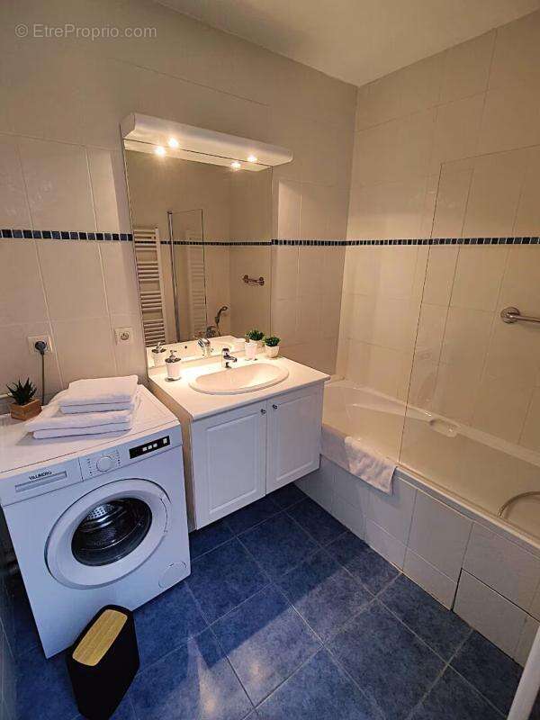 Appartement à SAINT-MARTIN-D'HERES