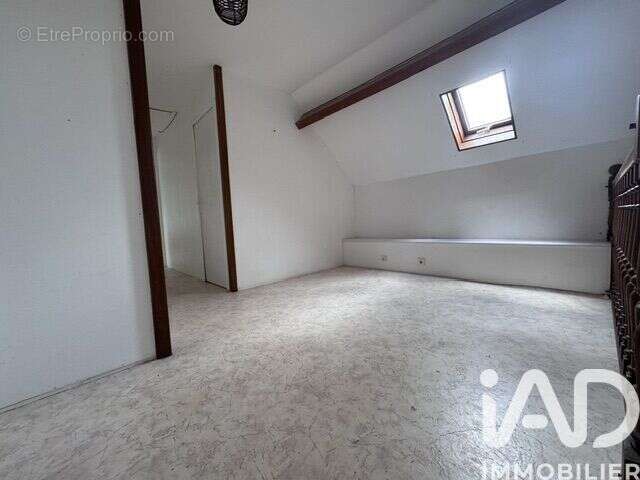 Maison 140 m² à Ymonville  - photo 7