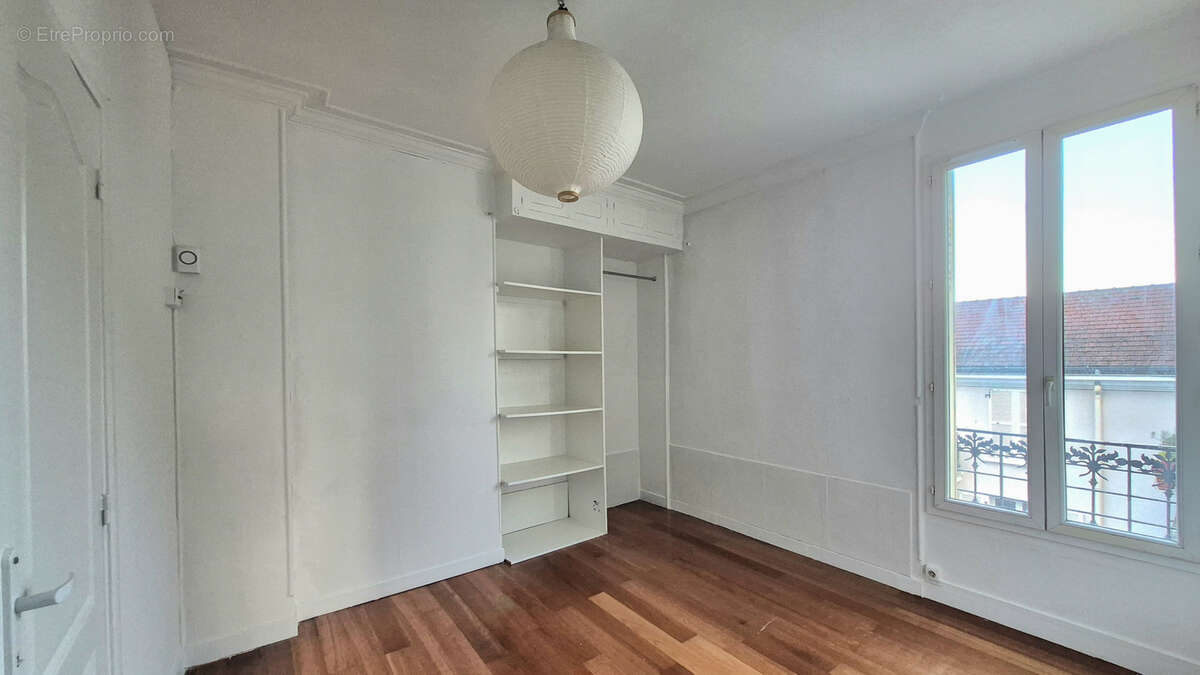 Appartement à COLOMBES