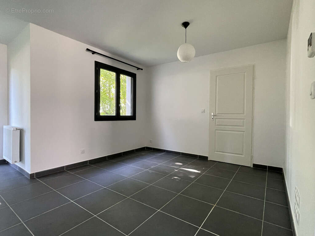 Maisons T5 + garage et jardin - photo 5