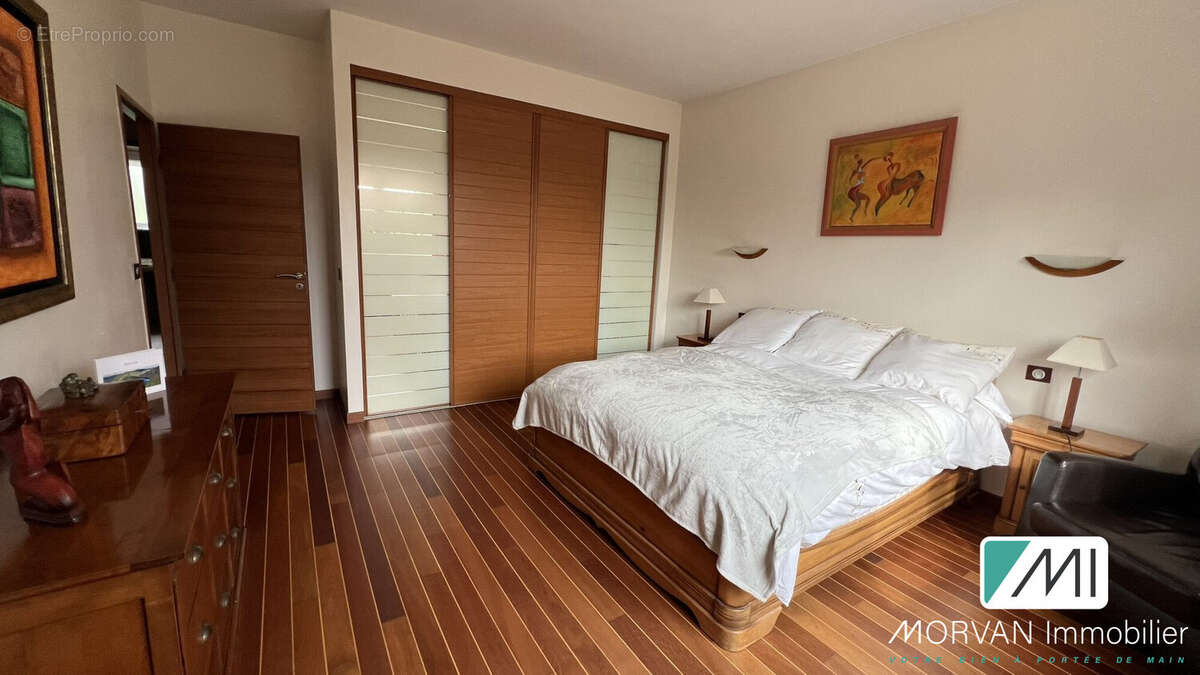 Chambre Rdc - Maison à SAINT-REMY-L&#039;HONORE