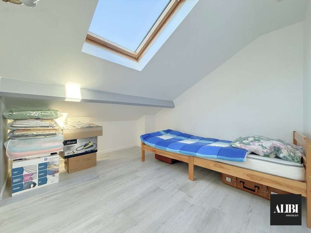 Appartement à SARTROUVILLE