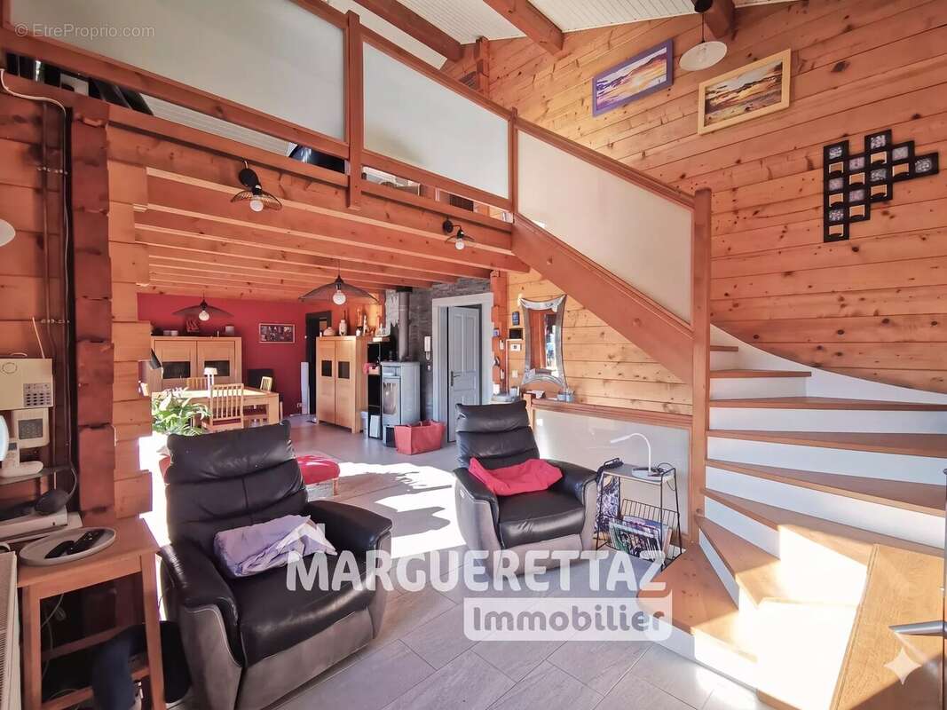 Maison à BOEGE