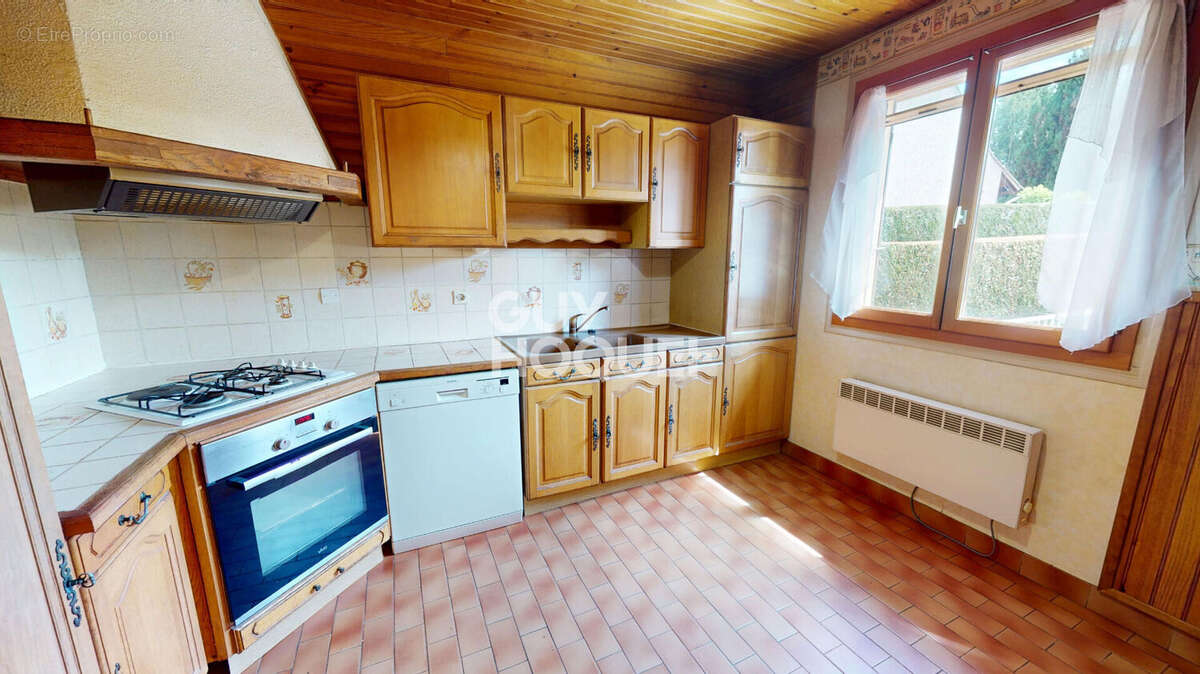 Maison à SAINT-REMY-LES-CHEVREUSE