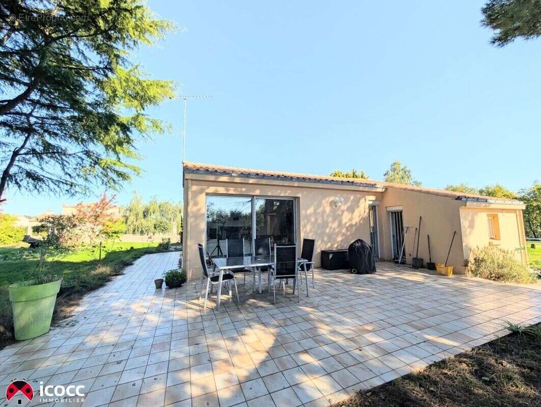 Maison à CHATEAU-GUIBERT