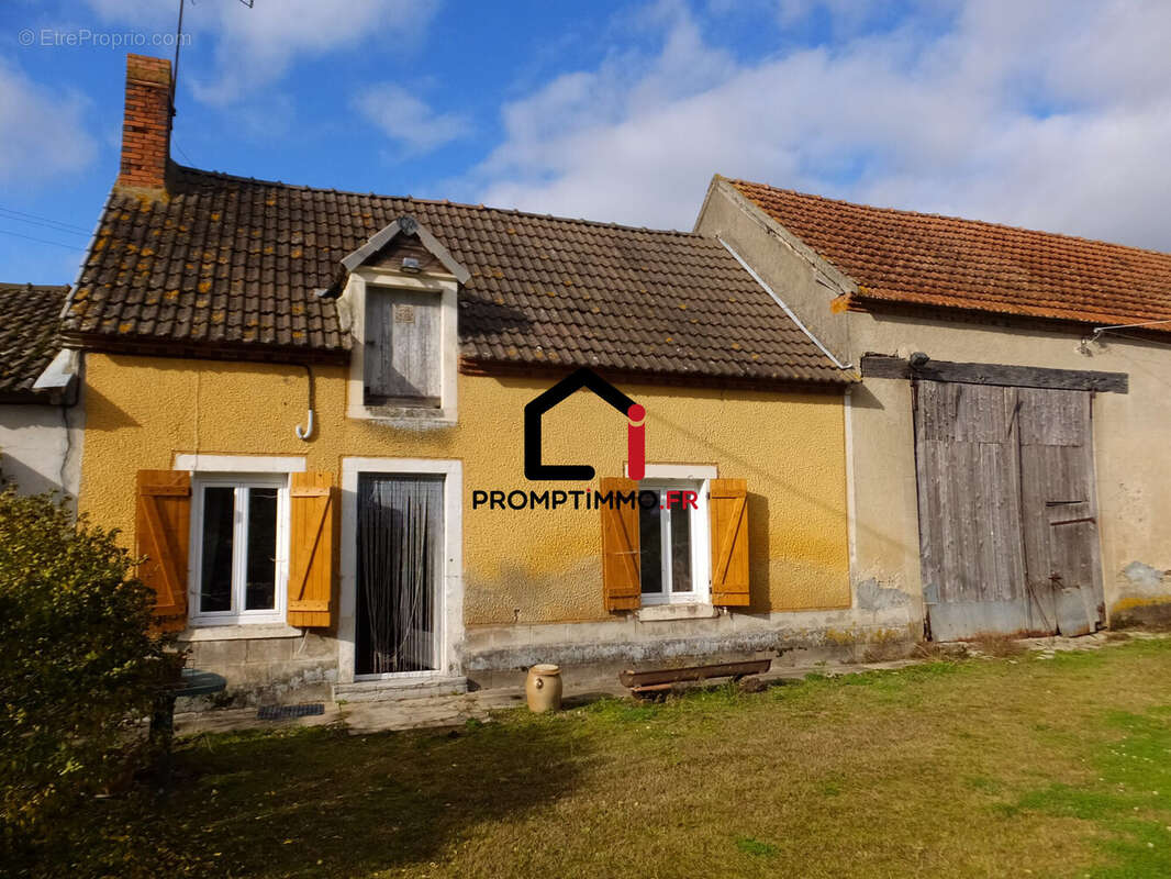 Maison à SAINT-BONNET-TRONCAIS