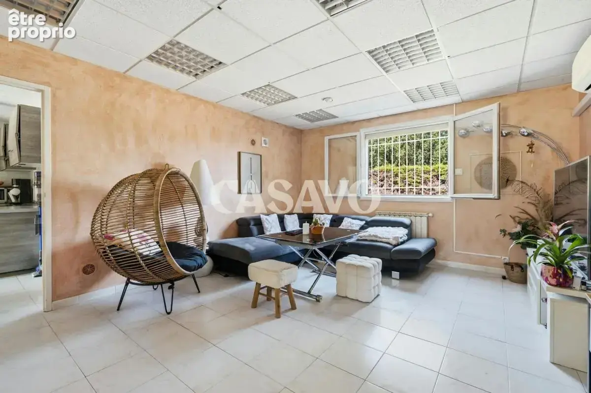 Vente Maison 8 pièces de 236m² - 13760 Saint-Cannat - photo 21