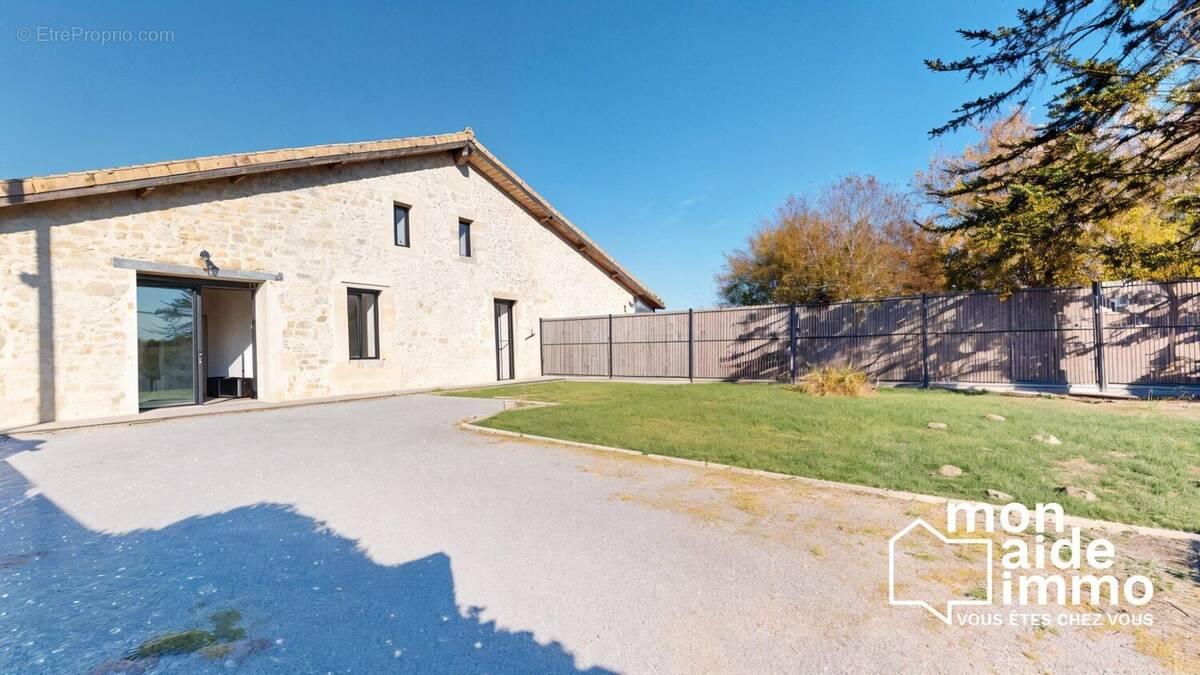 Maison à CARIGNAN-DE-BORDEAUX