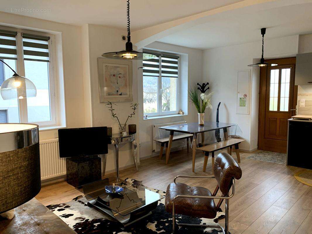 Maison à CONDRIEU