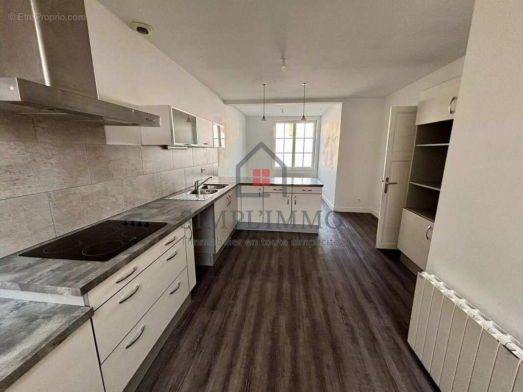 Maison de ville avec cour, 4 chambres - photo 3