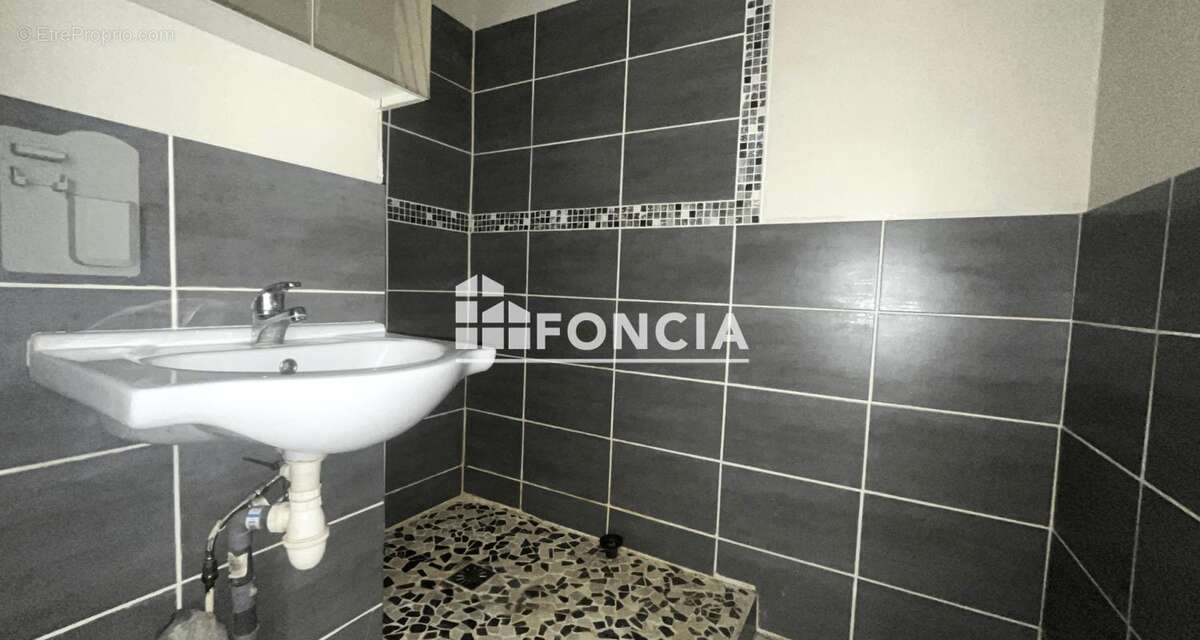 Appartement à VIZILLE