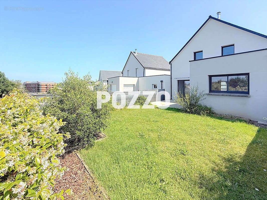 Maison à SAINT-PAIR-SUR-MER