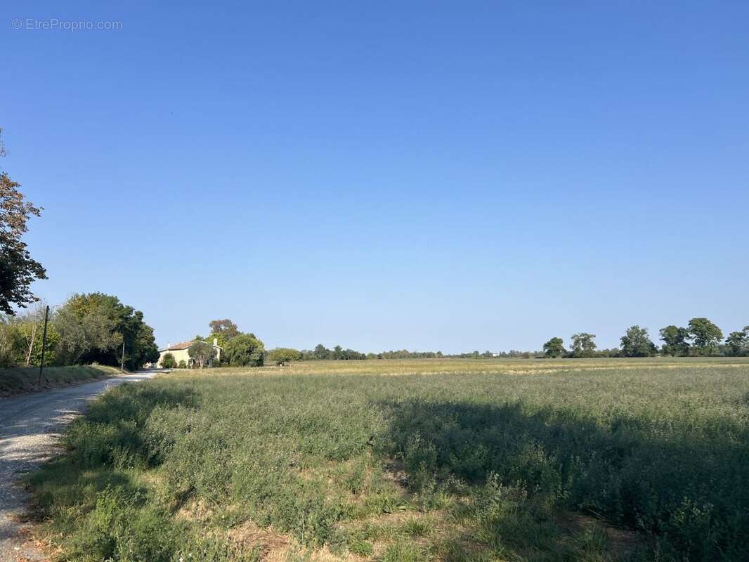 Maison à PAREMPUYRE