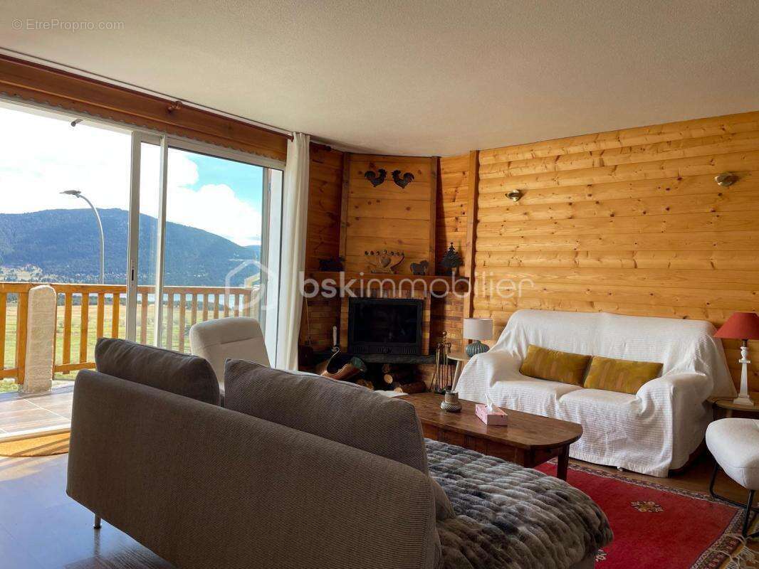 Maison à LES ANGLES