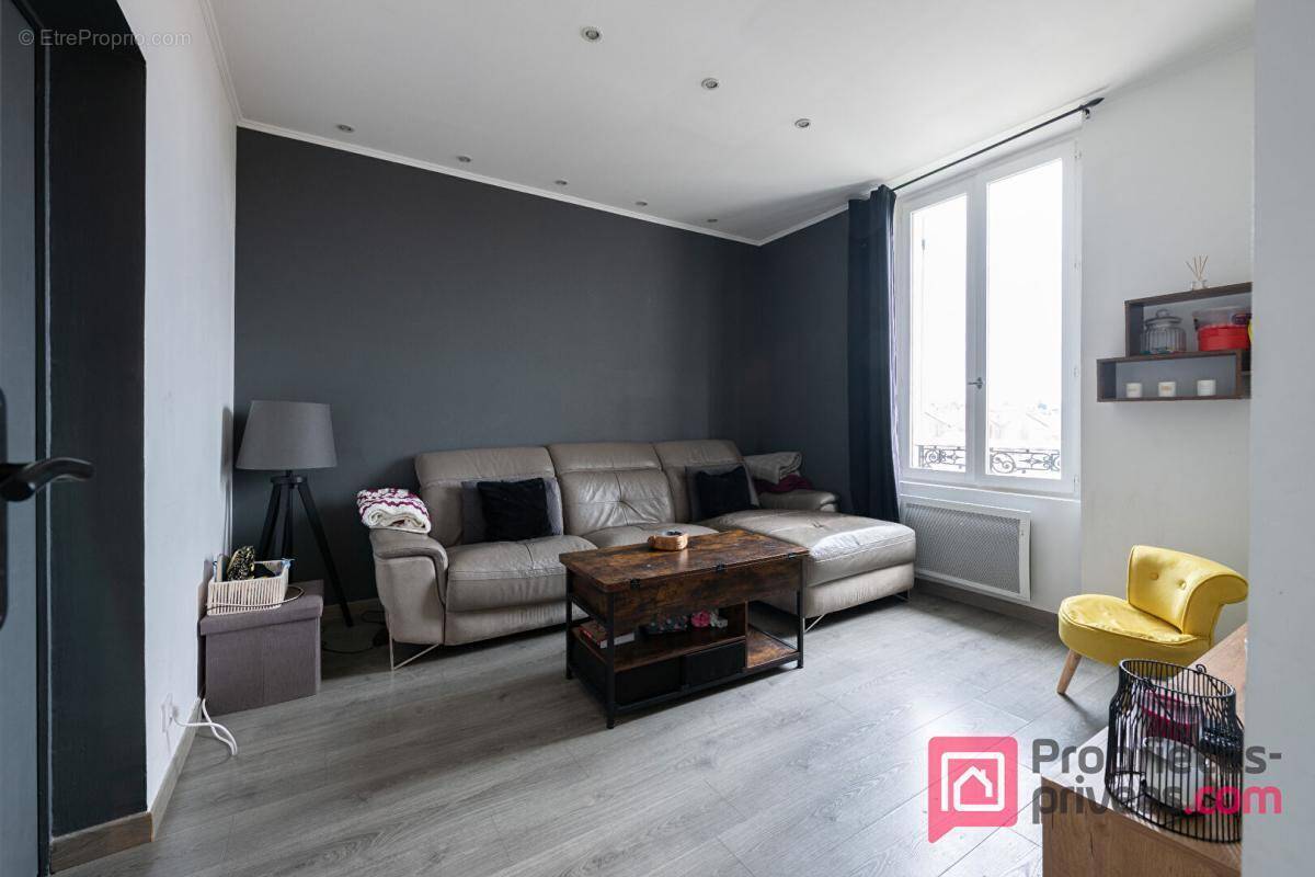 Appartement à VILLABE