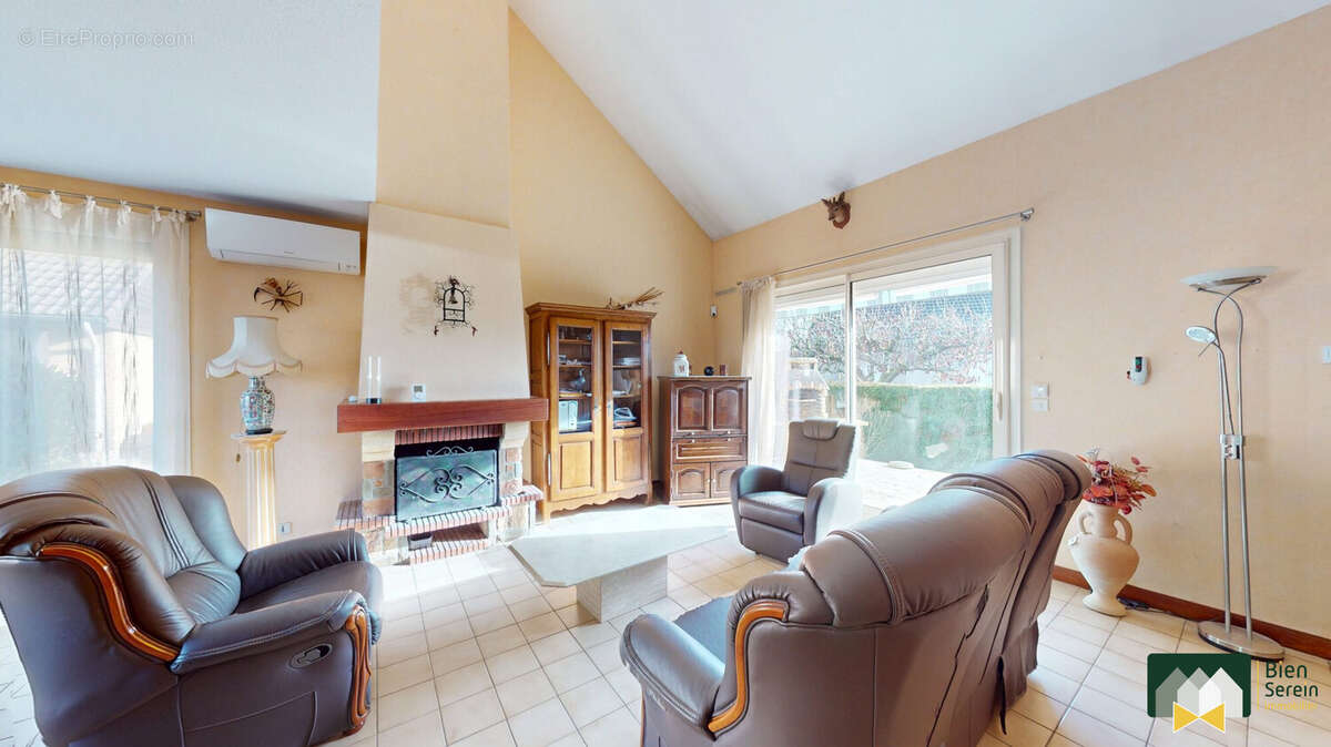 Salon  - Maison à CHARTRES