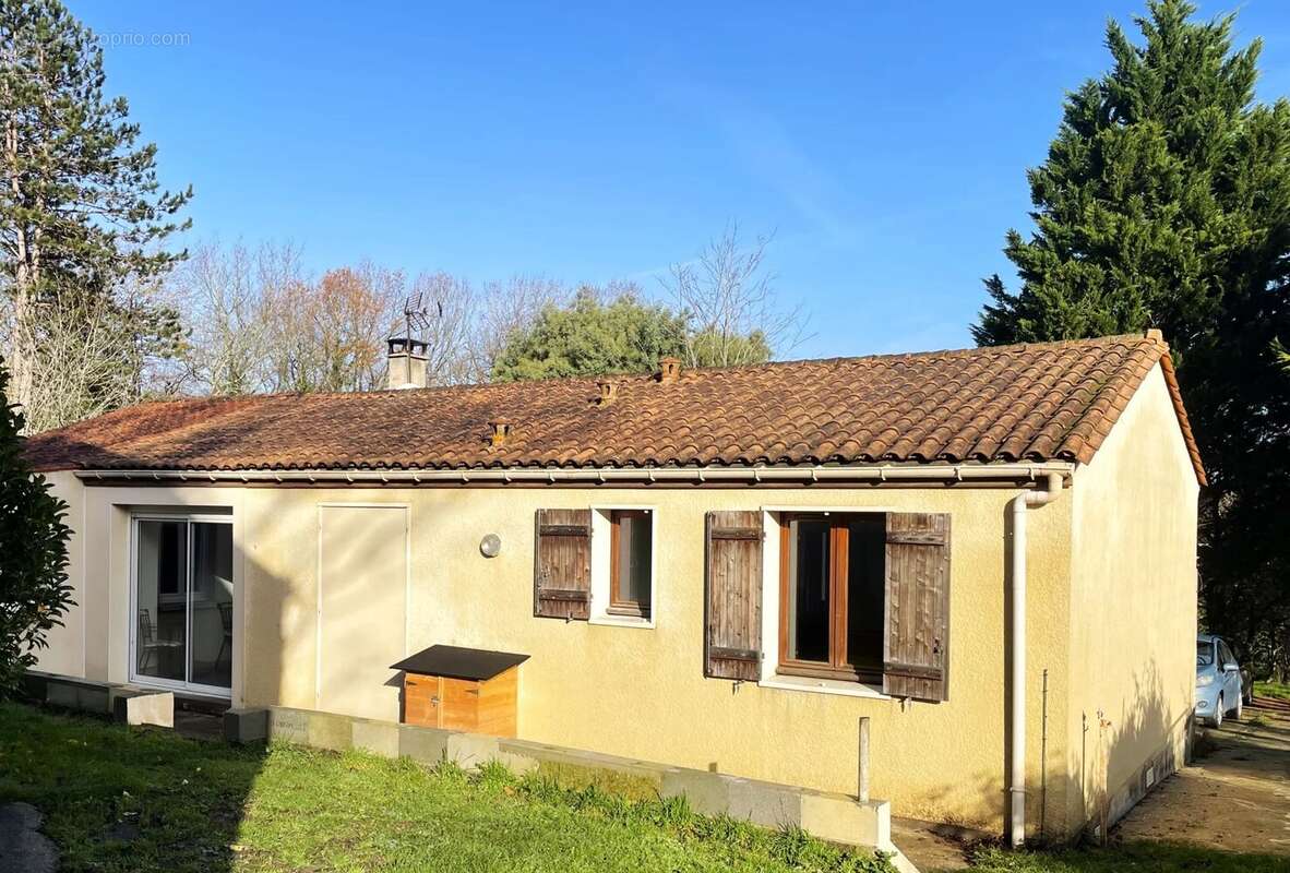 Maison à LA CHAPELLE-DES-POTS