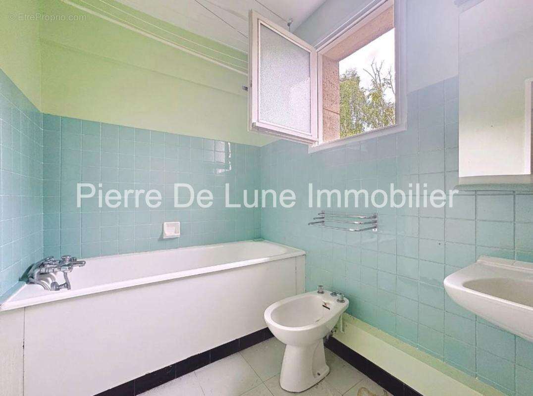 Appartement à VERSAILLES