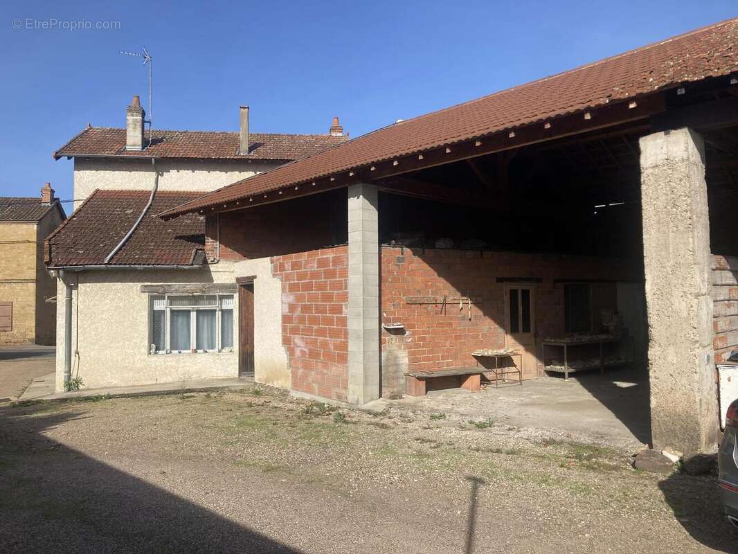 Photo 8 - Maison à POUILLY-SOUS-CHARLIEU