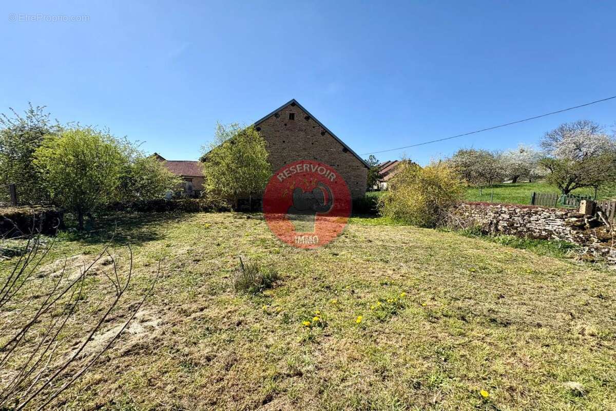 Autre à POUILLY-EN-AUXOIS