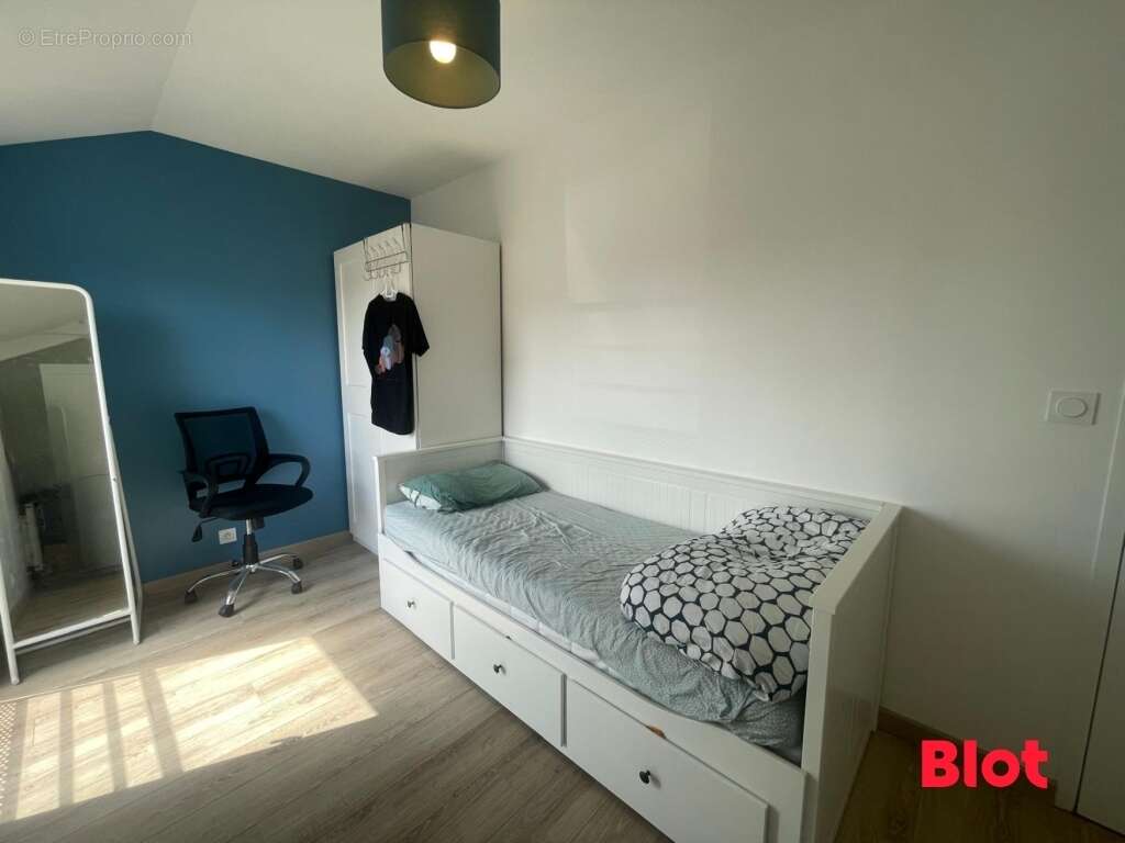 Maison à CHARTRES-DE-BRETAGNE