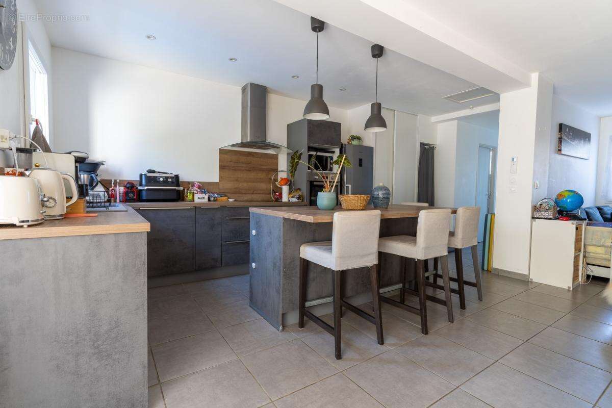 Maison récente de 80 m² avec grande pièce de vie, et sans travaux - photo 6
