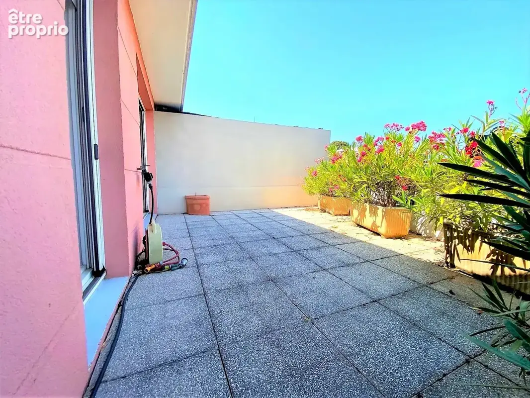 T5 de 112 m2 avec 90 m2 de terrasses, 2 parkings sous-sol, 1 cave - photo 11