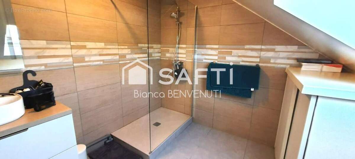 Maison 141 m² à Euville  - photo 8