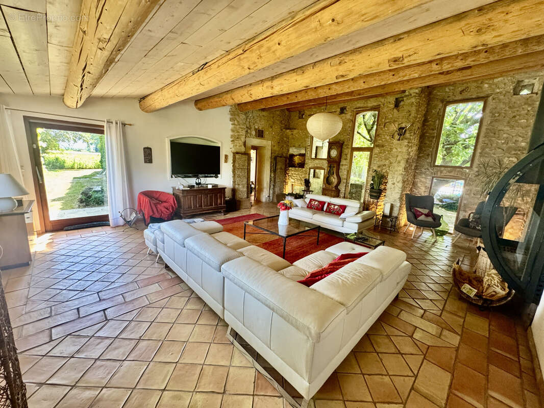 Maison à PIOLENC