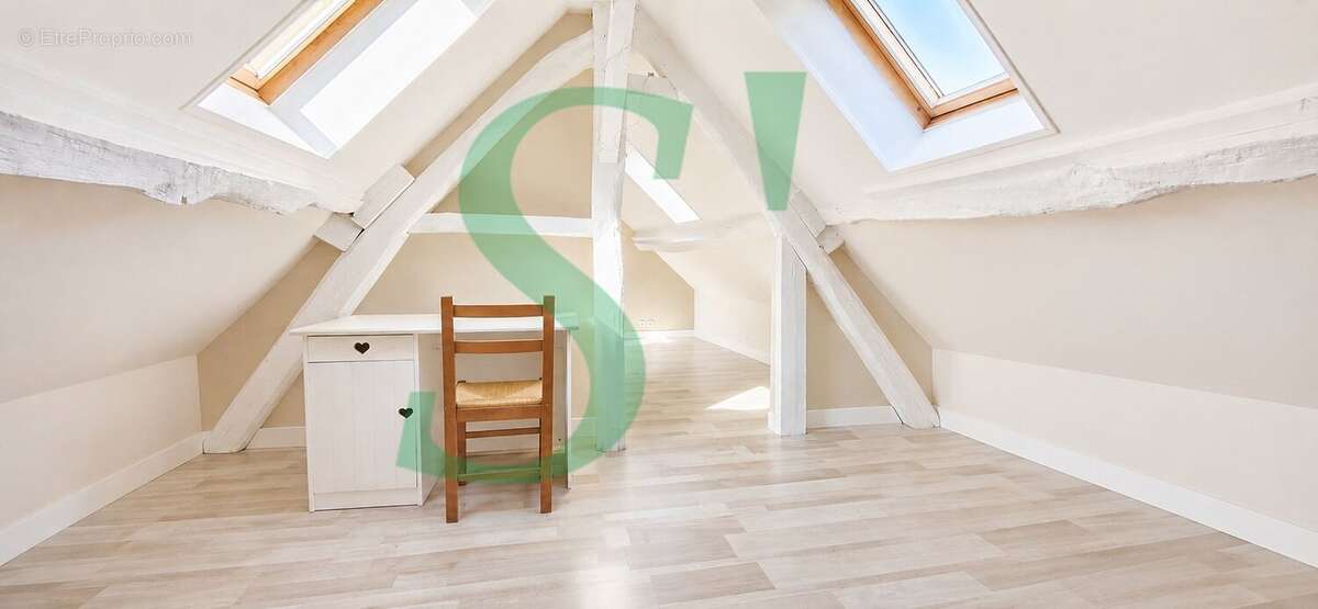 Maison 111 m² à Chaumont-En-Vexin  - photo 11