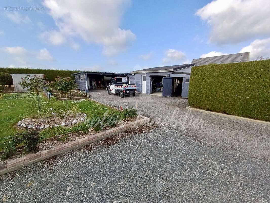 Maison à VENESTANVILLE
